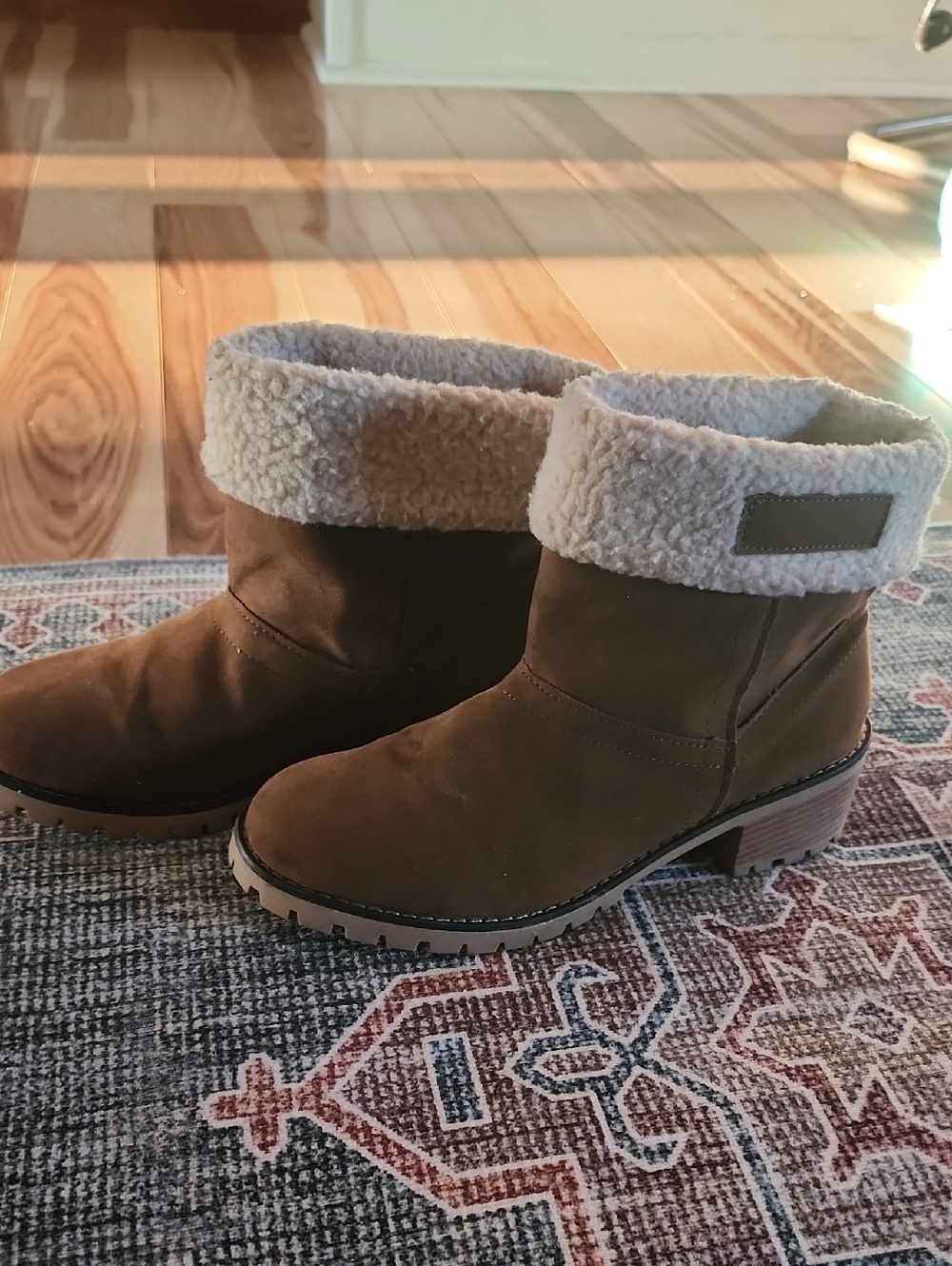 Women's Brown Faux-Shearling Cuff Ankle Boots